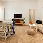 Boris Apartment